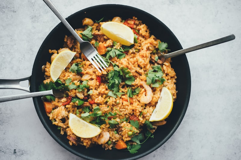Spicy Cauliflower Rice & Beef Stir-Fry Bowl